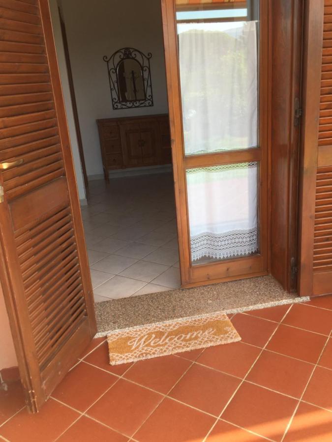 La Casa Sotto La Torre Villa Chia Luaran gambar