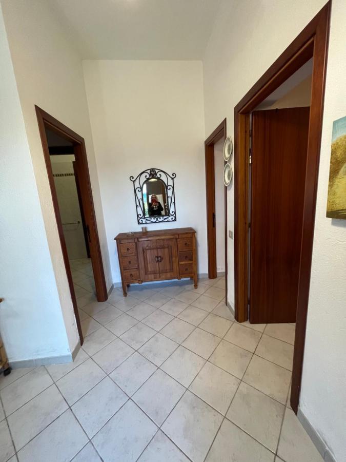 La Casa Sotto La Torre Villa Chia Luaran gambar