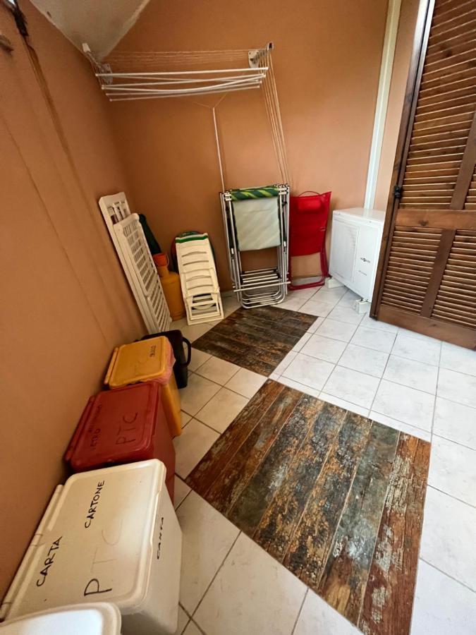 La Casa Sotto La Torre Villa Chia Luaran gambar